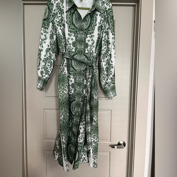 Anthropologie Green and White Long Sleeve Dress - Picture 4 of 7